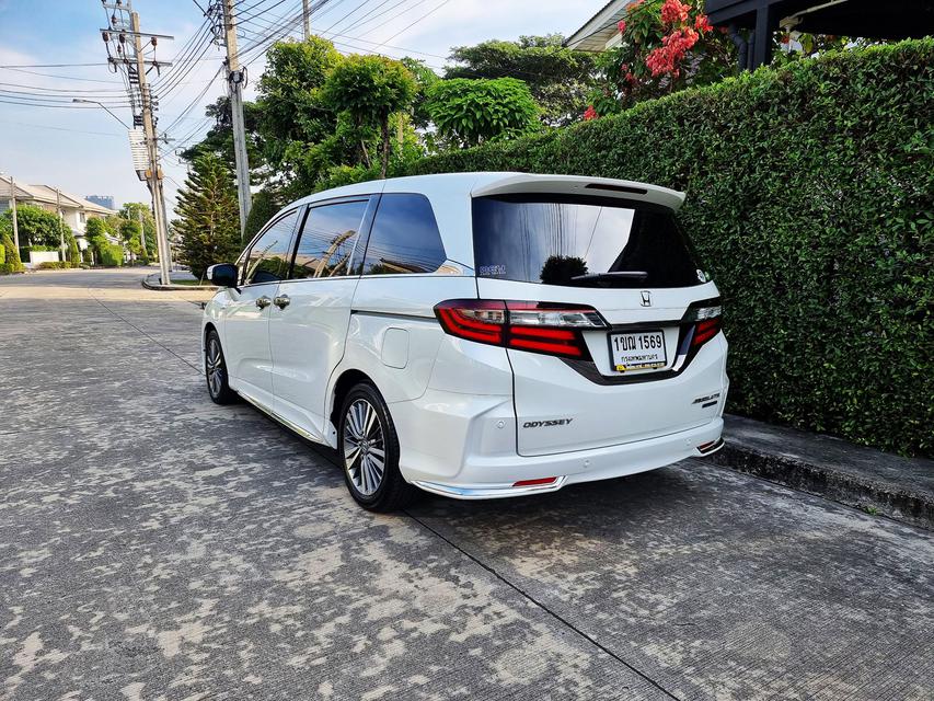 รูปหลัก Honda Odyssey 2.0 eHEV ABSOLUTE EX (ปี 2020)