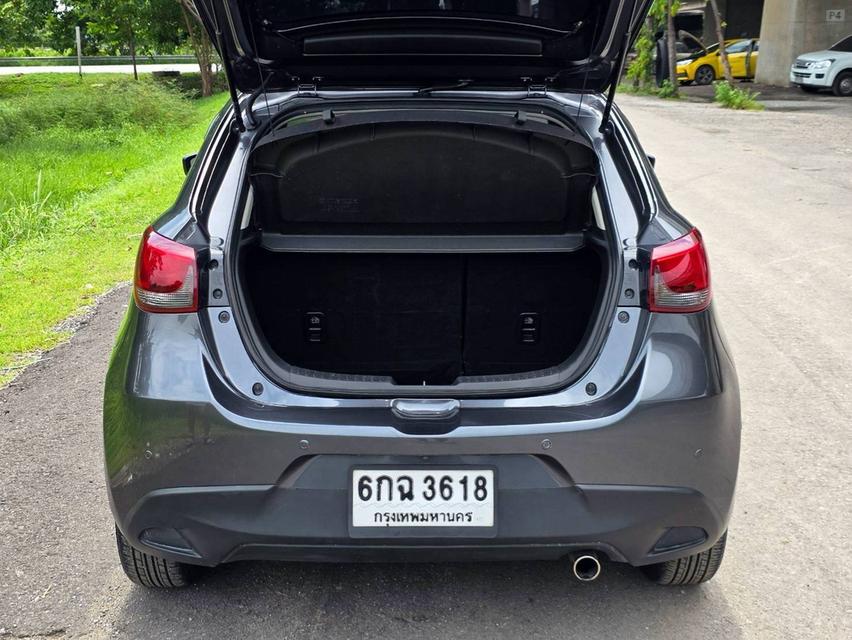 Mazda 2 1.3 High ปี 2017 สีเทาราคา 249,000 บาทฟรีดาวน์ ผ่อน 5,100 บ/ด 6ปี รูปที่ 7
