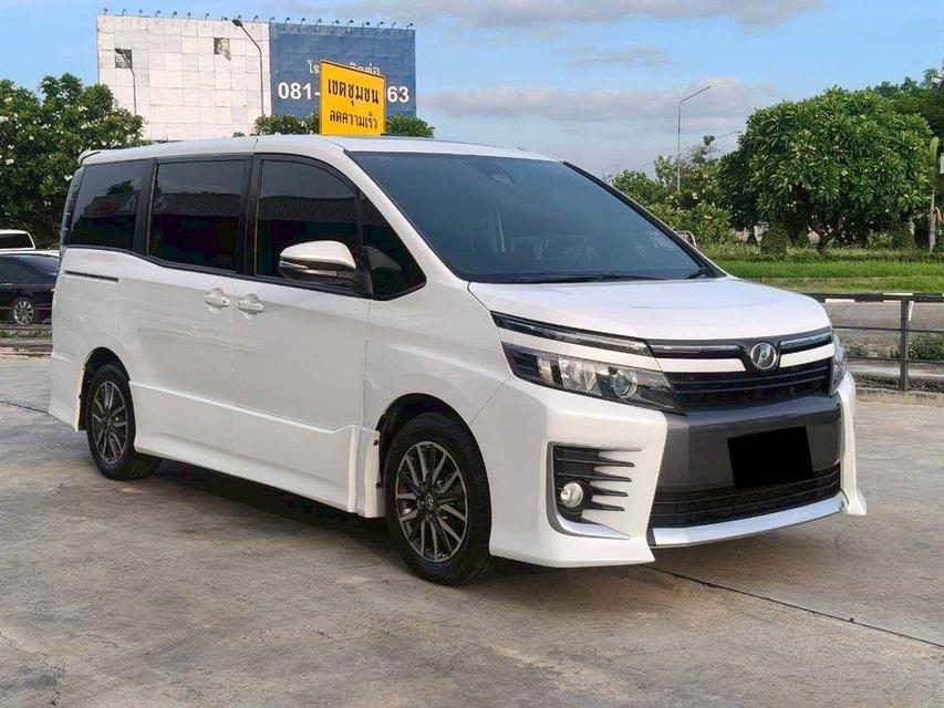 TOYOTA VOXY 2.0 ZS (A/T) 2016💰 ราคาพิเศษเพียง 749,000 บาท เท่านั้น