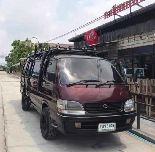 Toyota Hiace ปี 1997 3