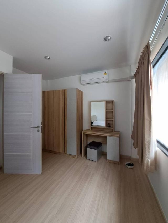 ให้เช่าบ้านใหม่ทั้งหลัง 3 ชั้น ครึ่งสไตล์ Loft Modern เพดานสูง พร้อมเฟอร์ 3 นอน 3 น้ำ บนถนนแจ้งวัฒนะ ใกล้รร. นานาชาติ ใกล้บีทีเอส สามัคคี สายชมพู 8