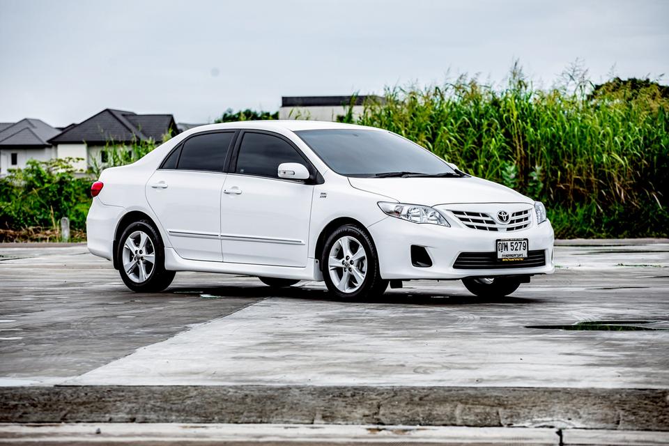 Toyota Altis 1.8G ปี 2011 เกียร์ออโต้ สีขาว สวยสภาพดี 11