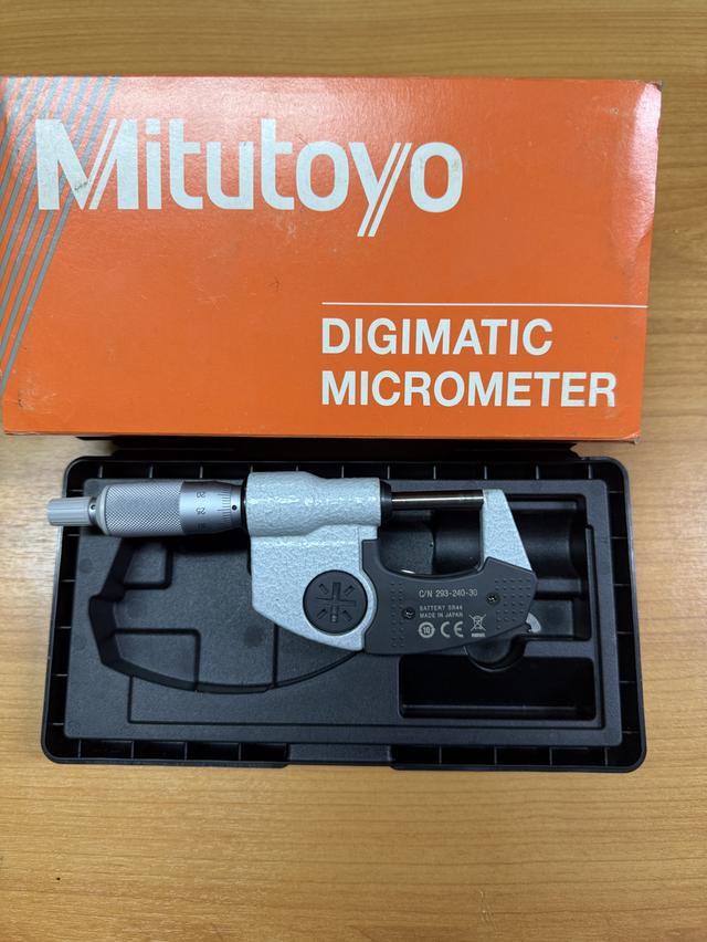 Mitutoyo Digimatic Micrometer รุ่น 293-240-30