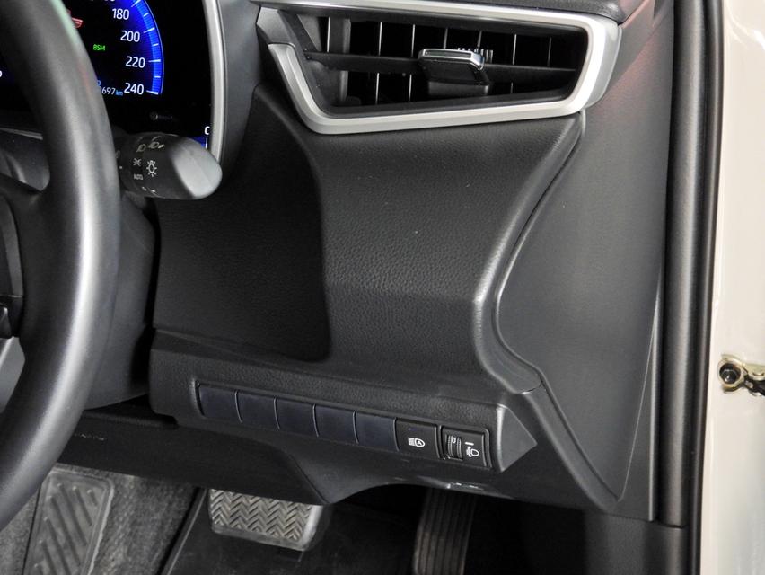 Toyota Corolla Altis 1.8 Sport ปี 2023 เลขไมล์ 12,679 กม.
