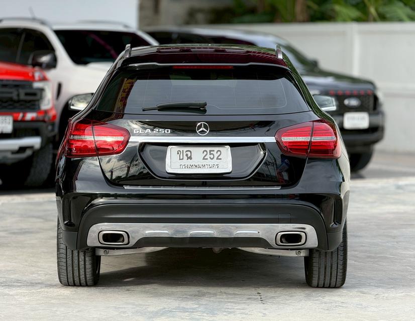 Benz Gla250 ปี19