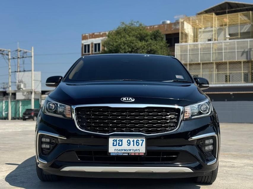 Kia Carnival 2.2 Ex สีดำ 2022รถบ้านสภาพดี 