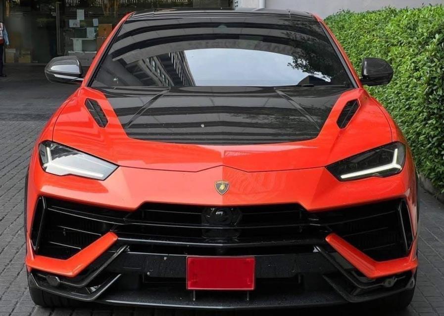 Lamborghini Urus ปี 2023 2