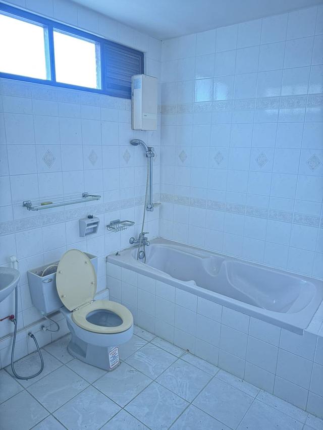 ขายบ้านเดี่ยว 2 ชั้น  หมู่บ้านอมรชัย3 ซอย อมรชัย 14 แขวงศาลาธรรมสพน์ 17