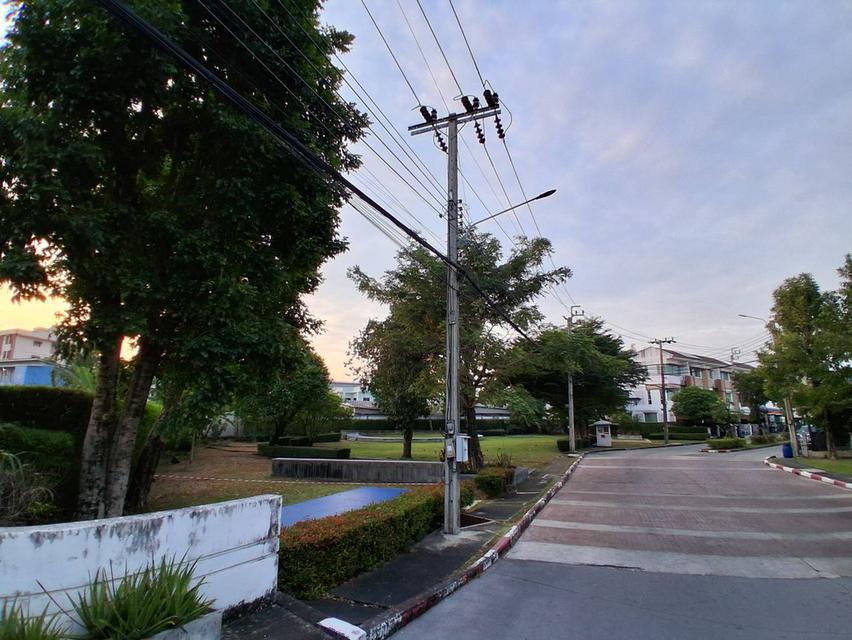 ทาวน์โฮม 3 ชั้น ห้องมุม มบ.ทาวน์พลัส เทพารักษ์ 2.95 ล้าน เจ้าของขายเอง 12