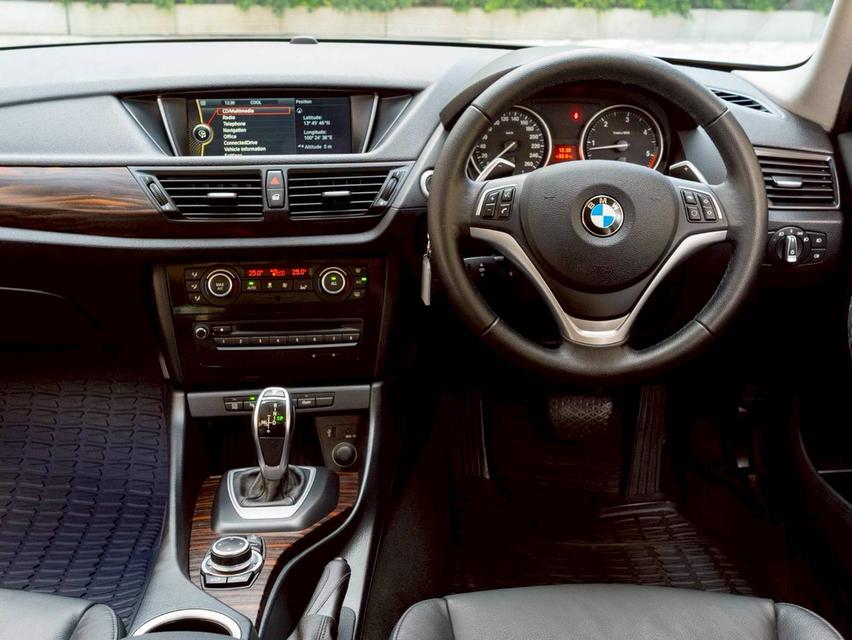 BMW X1 sDrive 20d M Sport ปี 2013 ♨️ ประกันเครื่องเกียร์3ปี30000km.♨️ รูปที่ 6