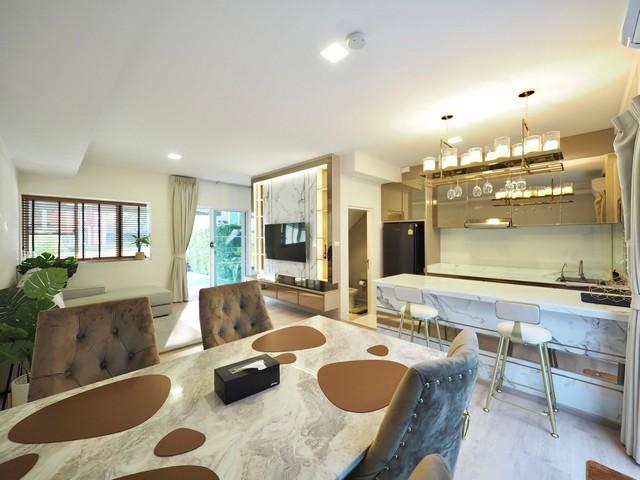 For rent Townhome indy2 Bangna-Ramkhamhaeng2 size 24 sq.w. 3 bedrooms luxuriously decorated fully furnished 3