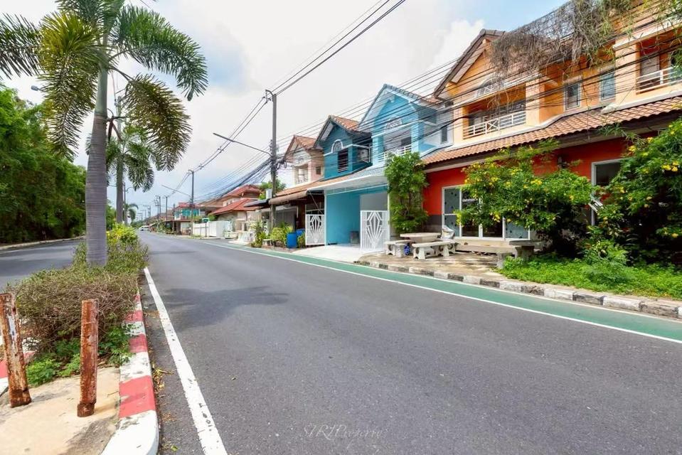โครงการซื่อตรง ถนนเมนหลักโครงการ คลอง3 ธัญบุรี ปทุมธานี ติดถนนใหญ่รังสิต-นครนายก 2