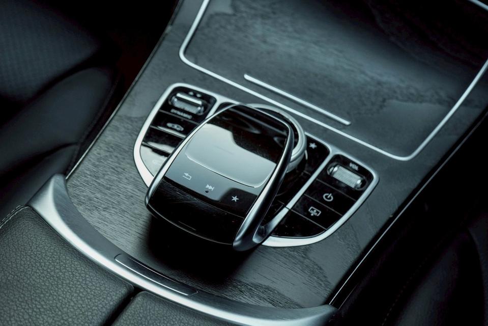 Mercedes-Benz C350e Avantgarde W205 AT 2018 รูปที่ 14
