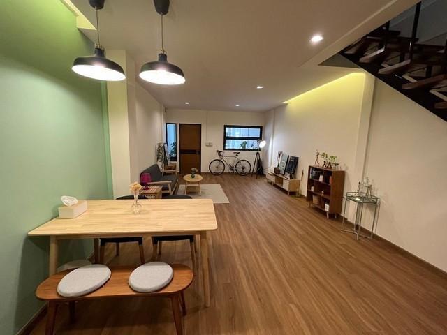 ให้เช่า ทาวน์เฮ้าส์ 2 ชั้น หมู่บ้าน คลองจั่นวิลล่า 2 ซอยนวมินทร์149 บ้านตกแต่งสวยพร้อมเข้าอยู่ 3