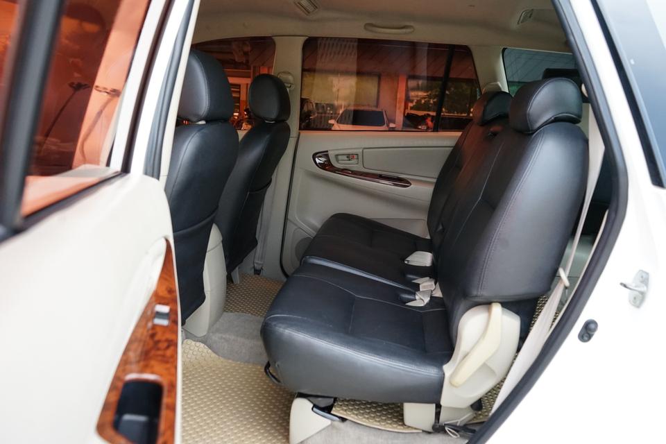 2012 TOYOTA INNOVA 2.0G 10