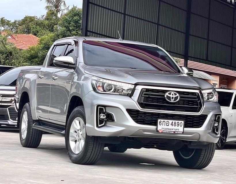 Toyota Revo 2.4E Plus ปี17