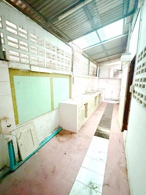 BTS เซนต์หลุยส์ 750 ม.6นอน รร.นานาชาติเซนต์แอนดรูส์ สาทร 2.0 กม.ให้เช่าบ้านเดียว 2 ชั้นแหล่งชุมชน เซ็นทรัล สีลม 1.4 กม.  6