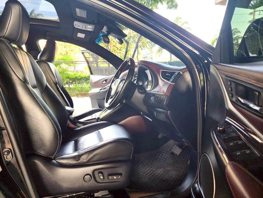 ขายรถ Toyota Harrier 2.5 Hybrid ปี 2014 สีดำ เกียร์ออโต้ 9