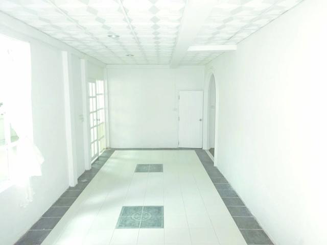 5นอน MRTบางยี่ขัน 2กม. ตั้งฮั่วเส็ง 750 ม. ถ.สิรินธร ให้เช่าบ้าน2 ชั้น หลังใหญ่ 127ตร.วา.380 ตร.ม. รีโนเวทใหม่ 3น้ำ บางพ 4