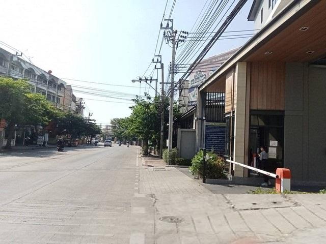 ให้เช่าโฮมออฟฟิศ 4 ชั้น โครงการ พรีเมี่ยมเพลส เกษตร-นวมินทร์ ติดถนน สุคุนธสวสดิ์