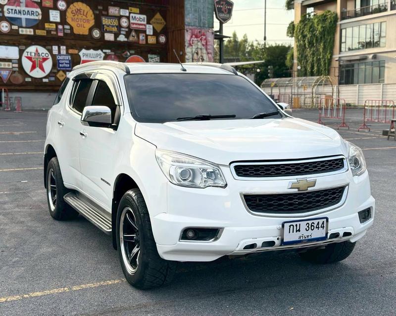Chevrolet Trailblazer 2.8 LTZ เกียร์ Auto ขับ 4 สีขาว ปี 2013