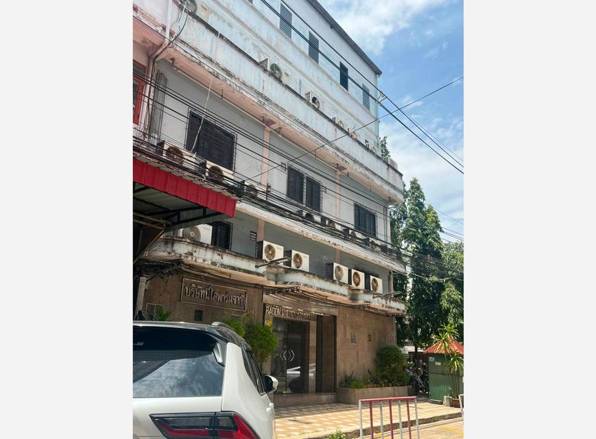 ขายอาคารพาณิชย์ 3 คูหา 5 ชั้น (มีลิฟท์ขนของ) ซอยบรมราชชนนี 13 เขตบางกอกน้อย ติดเซ็นทรัลปิ่นเกล้า โลตัสปิ่นเกล้า ตลาดมารวย 1
