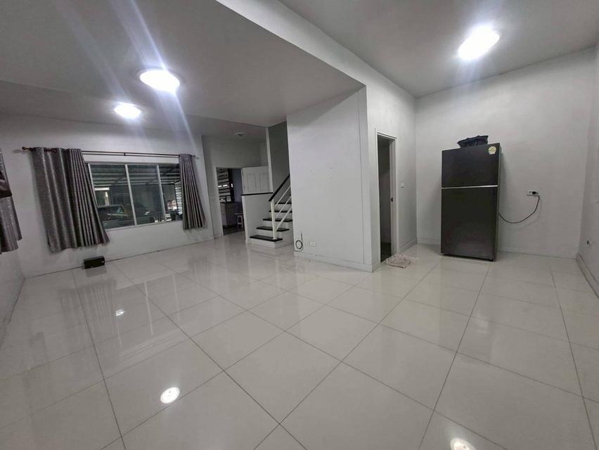 ให้เช่าทาวน์เฮ้าส์ 2 ชั้น The connect 12a กิ่งแก้ว 37 พร้อมอยู่ (N.1916) 5