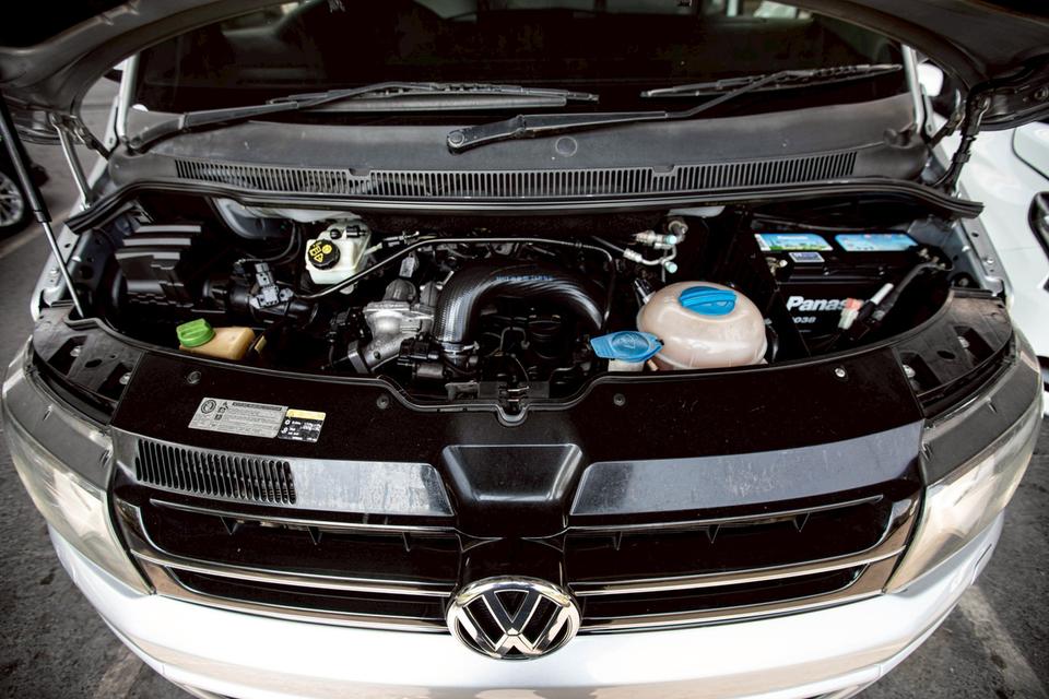 VOLKSWAGEN CARAVELLE 2.0 TDI ดีเซล 2013 สีเทา ประตูไฟฟ้า รูปที่ 17