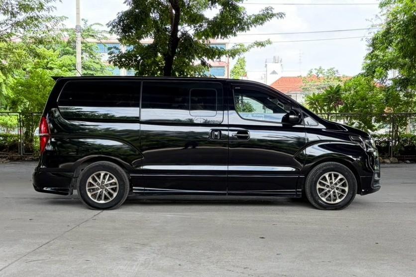 🚗 2023 Hyundai H1 2.5 Elite AT รูปที่ 4