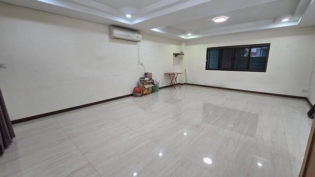 PB5940ให้เช่า อาคาร 5 ชั้น ซอย ประชาราษฎร์บำเพ็ญ15 ใกล้ MRTห้วยขวาง เดินทางสะดวก เข้าออกได้หลายทาง 2