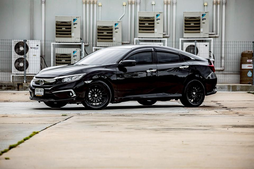 Honda Civic FC 1.8EL ปี 2021 สีดำ มือเดียวป้ายแดง 8