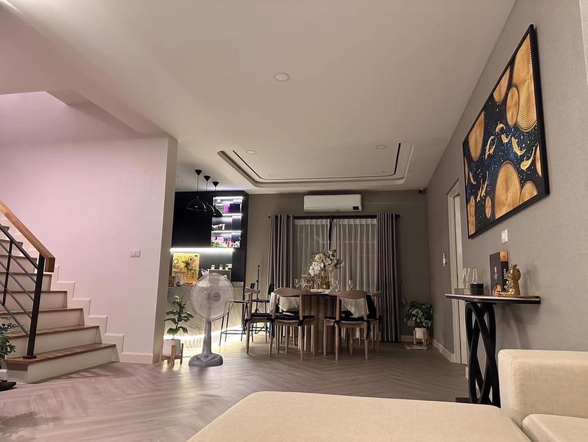 🏡บ้านเดี่ยว 2 ชั้น  ตกแต่งเฟอร์ครบครบ พร้อมลากกระเป๋าเข้าอยู่ 3
