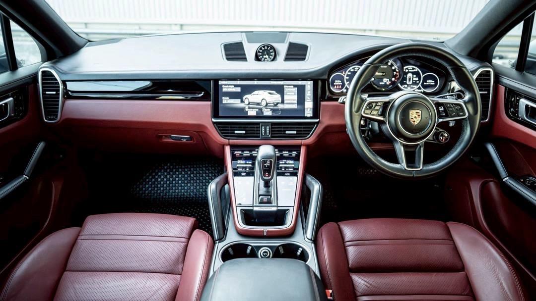 Porsche Cayenne E-Hybrid Coupe 3