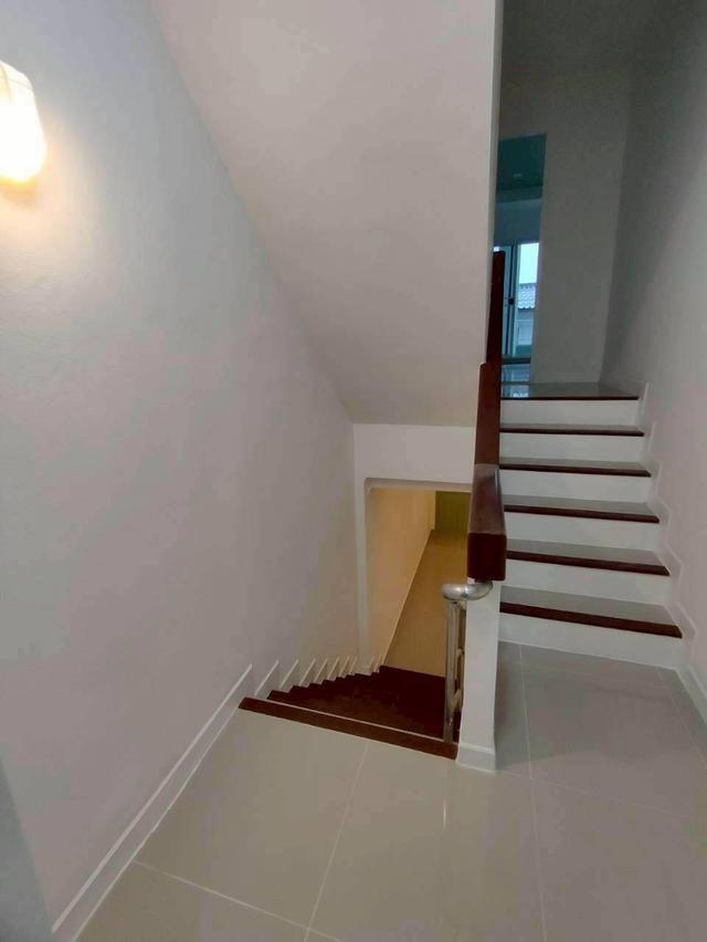 หมู่บ้านเกล้ารัตนา.. 8