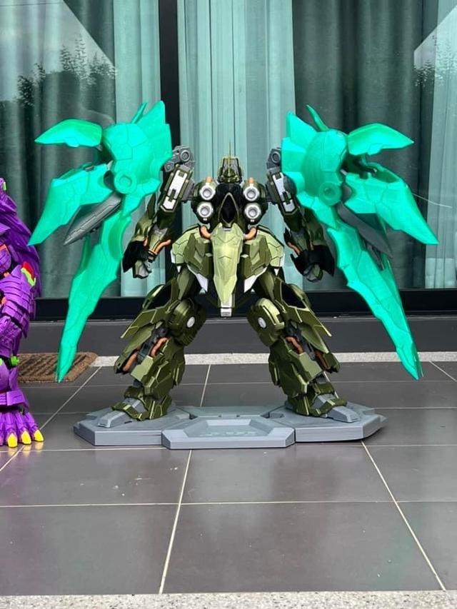 ส่งต่อโมเดลกันดั้ม Kshatriya สุดเท่