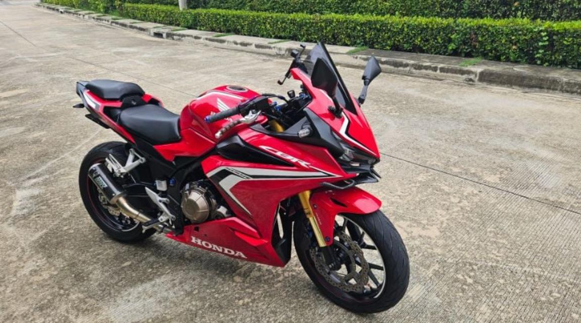 Honda CBR500 สีแดงดำ 2