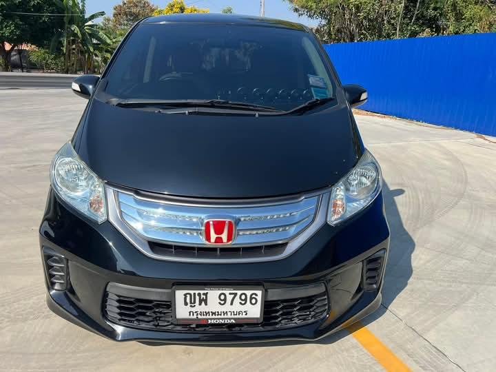 ปล่อยขาย Honda Freed 4