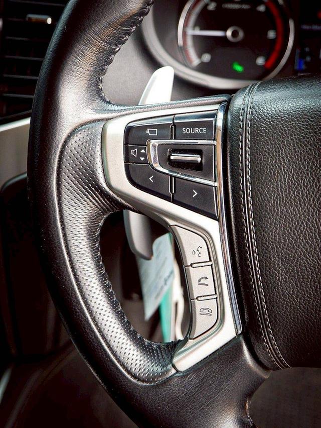 MITSUBISHI TRITON 2.4 GT PLUS PREMIUM 4WD AT สีดำ ปี 2020 15