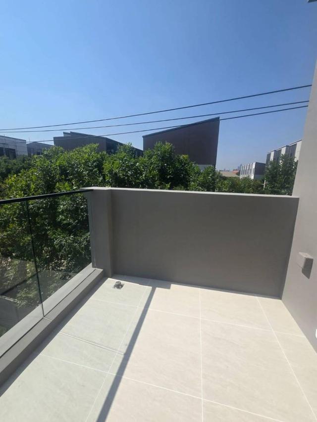 For rent, luxury 3-storey townhouse, Baan Klang Muang Classe Sukhumvit 77, new house, 1st hand, near BTS On Nut, On Nut 21 11