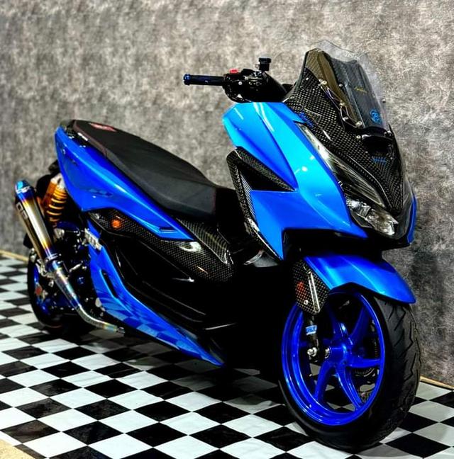 Honda forza สีน้ำเงิน 2