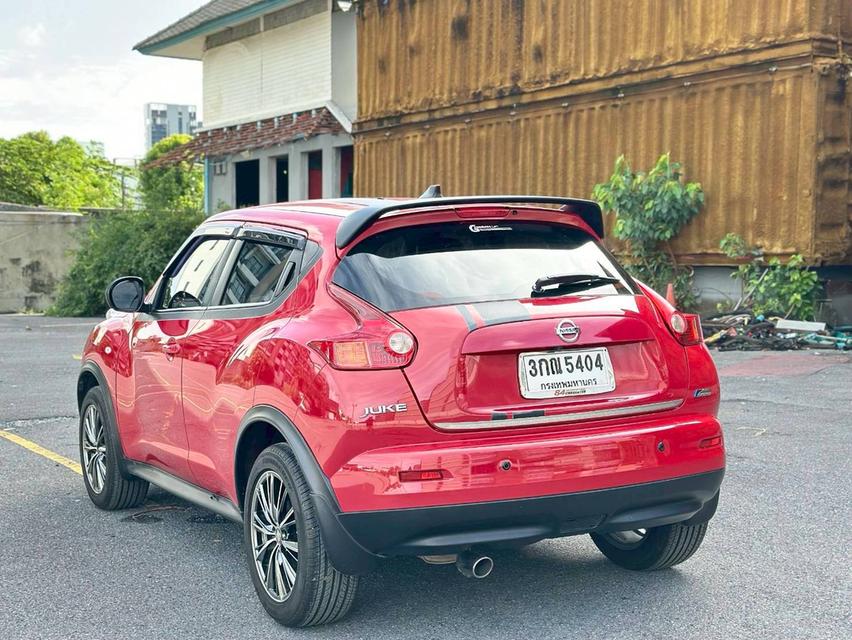 Nissan Juke 1.6 V รุ่น Top สุด เกียร์ Auto สีแดง ปี 2014