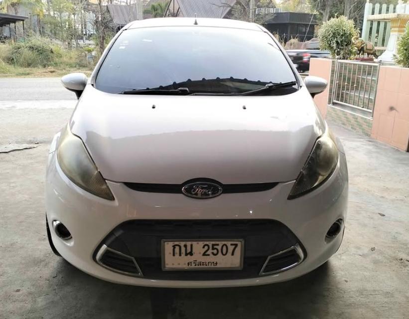 FORD FIESTA มือสอง สีขาว 2