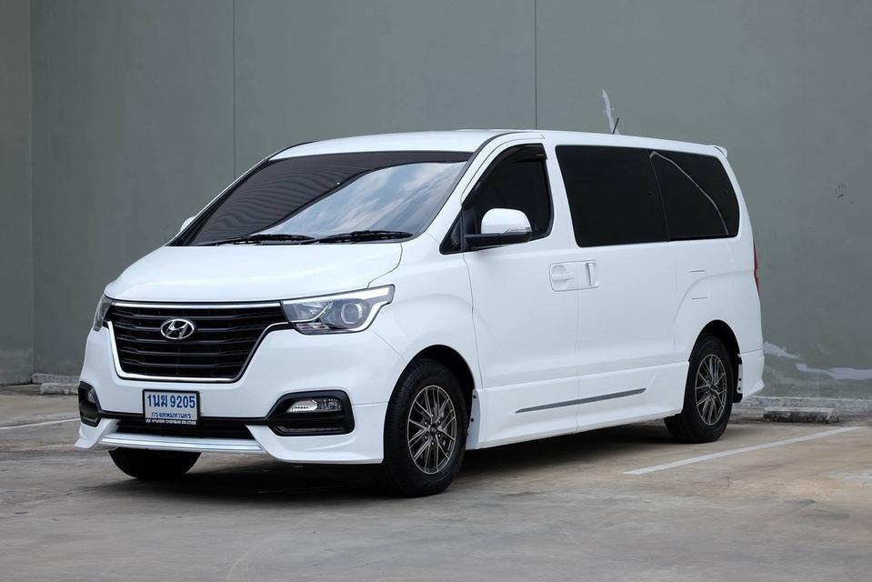 Hyundai H-1 Elite NS ปี 2022 สีขาว มือเดียว ไมลน้อย์ 15,000 กม. แท้ ช้าอด