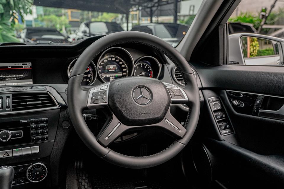 “Mercedes-Benz C200 CGI“ โฉม W204 ปี 2013  🛎️ราคาดีที่สุด! 𝐁𝐞𝐧𝐳 𝐂𝟐𝟎𝟎 เข้าใหม่วันนี้ ผ่อน 9,xxx /เดือน 💵 4