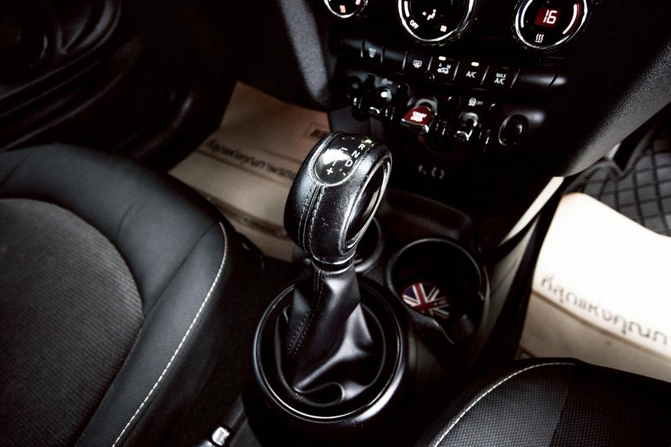 MINI HATCH ONE RHD 1.2 2015  7