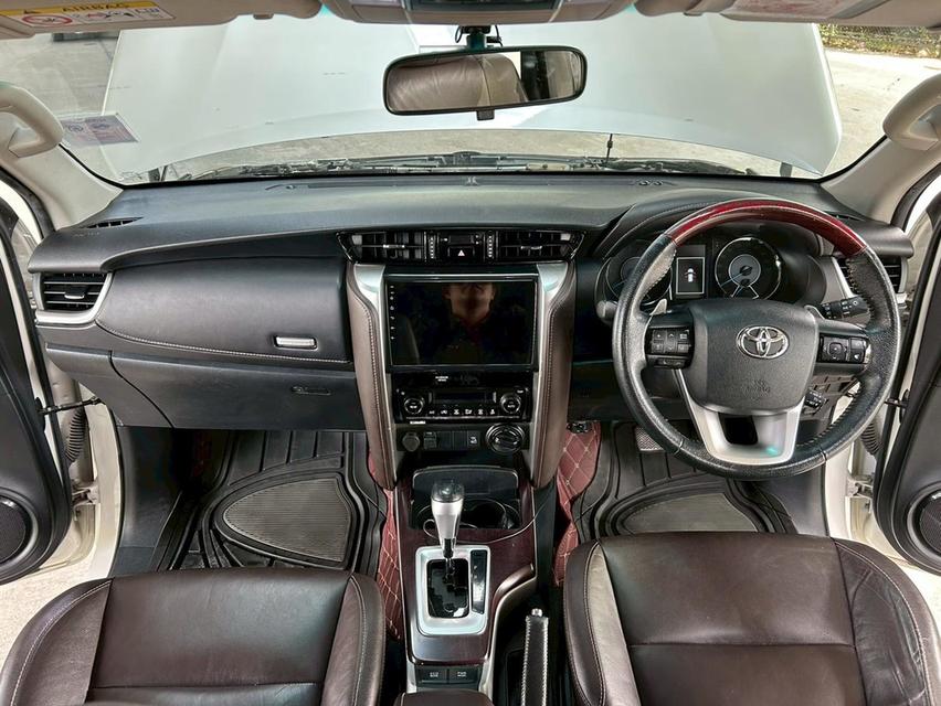 🔥 เครดิตดี ฟรีดาวน์  Toyota Fortuner 2.4 V 4WD AT ปี 2019 รูปที่ 13