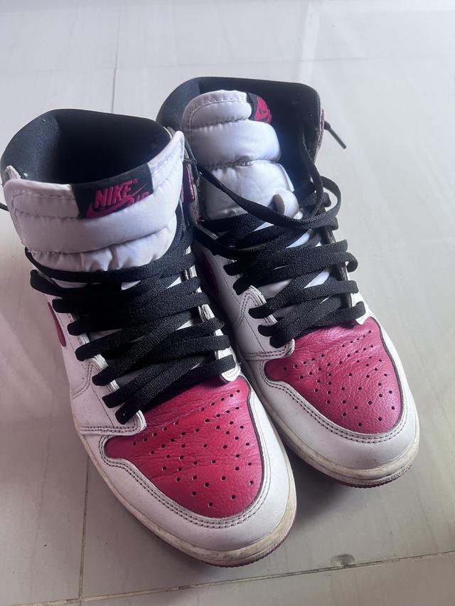 ขายรองเท้า nike ari jordan1