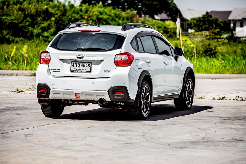 Subaru Xv 2.0 AWD สีขาว ปี 2013  7