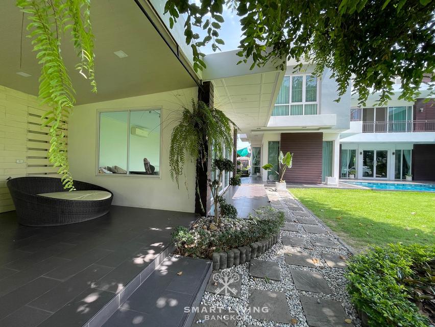 บ้านหรู เลือกอยู่เองหรือปล่อยเช่ารับรายได้ทันที สัญญาถึงสิ้นปี 2569 พร้อมสระว่ายน้ำส่วนตัว พื้นที่ขนาดใหญ่ ใกล้แฟชั่นไอส์แลนด์ 10