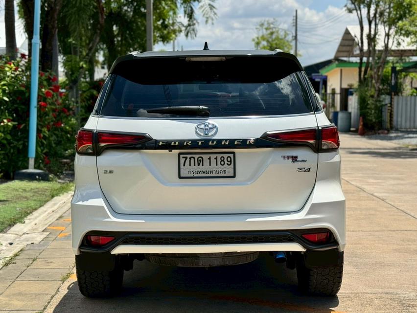 Toyota Fortuner 2.8TRD 4wd ปี18 6